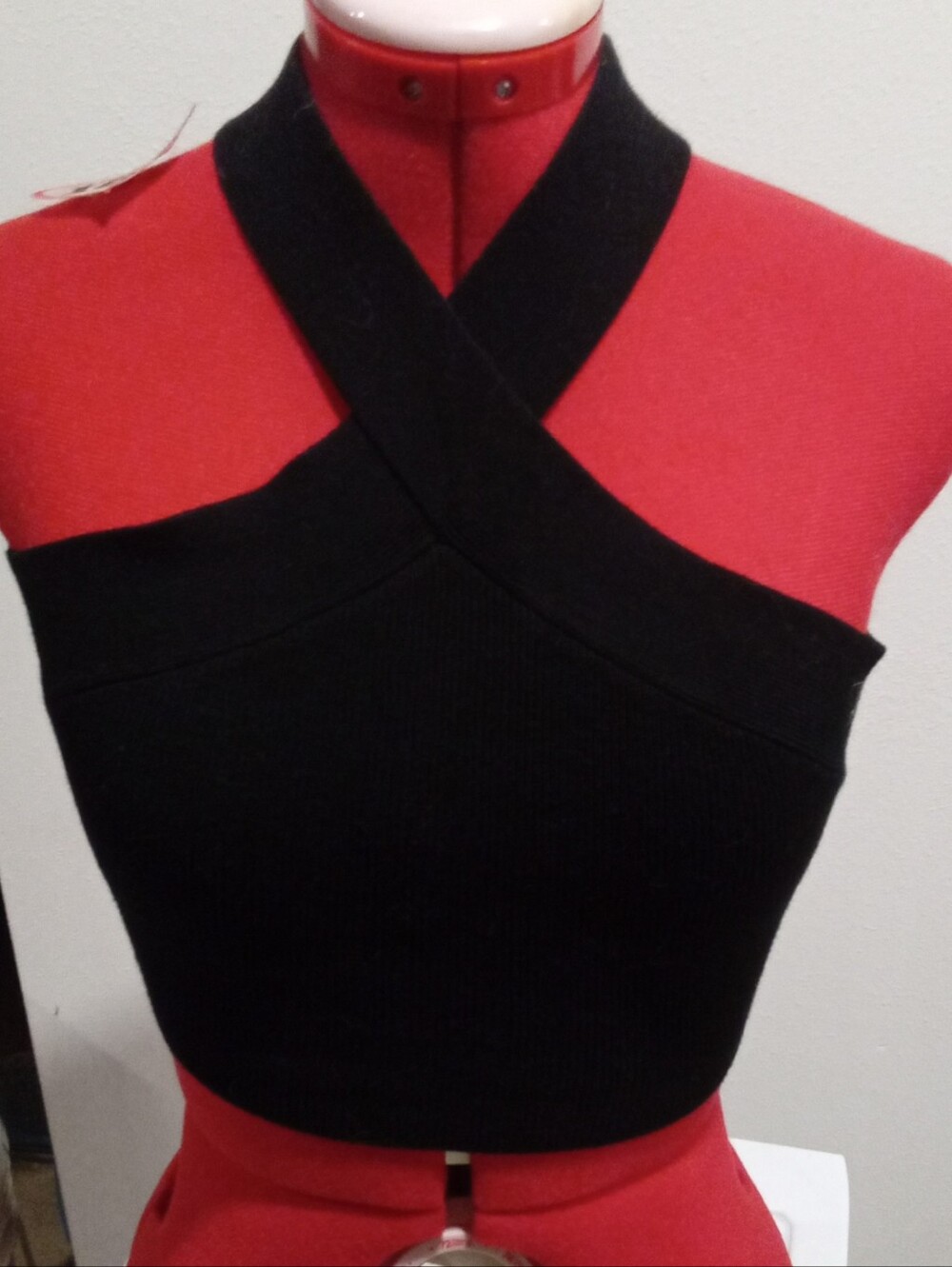 House Of Harlow 1960 Black Halter Cross Top Small